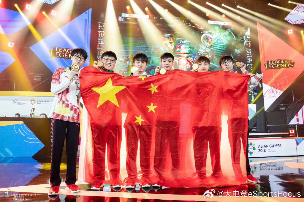 Imp点评LPL最强ADC引热议！Gala与阿水获封电竞圈双雄