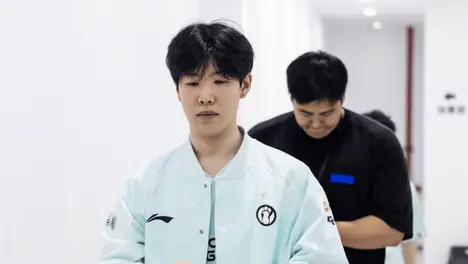 王者荣耀新英雄海月上线引爆周年庆典活动，职业联赛季后赛激战正酣，游戏优化全面提升玩家体验